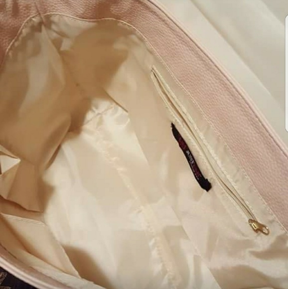 Pink w/gold chains Messenger bag - Picture 2 of 3